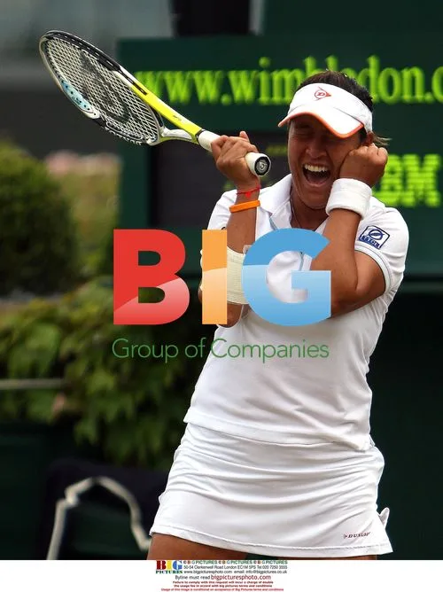 Tamarine Tanasugarn celebrates Wimbledon win