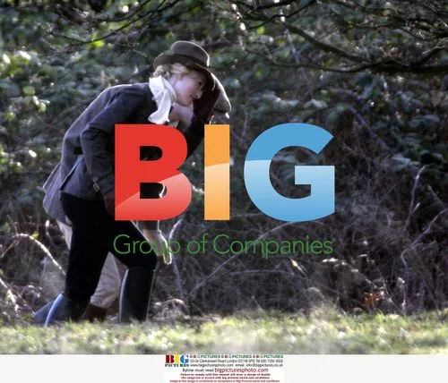 Cast of "Easy Virtue" on Set