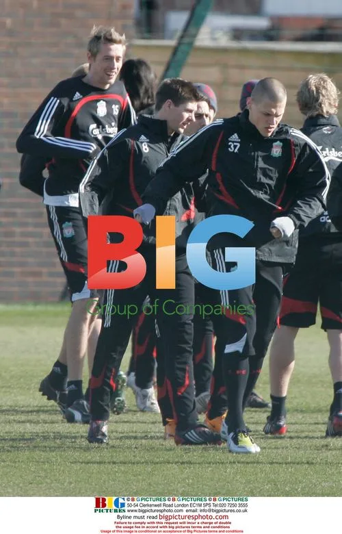 Liverpool squad train ahead of West Ham match
