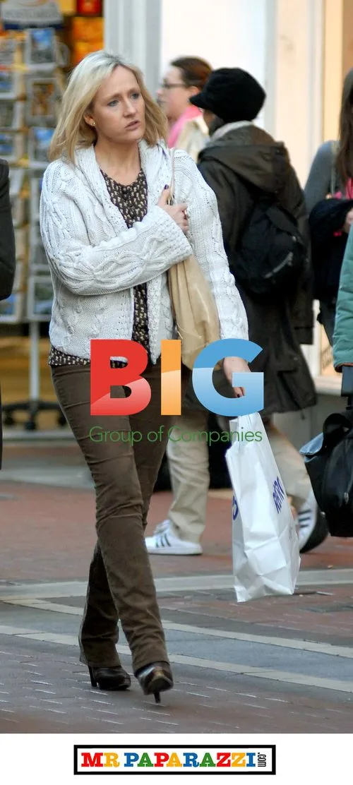 JK Rowling Out Shopping in Dublin
