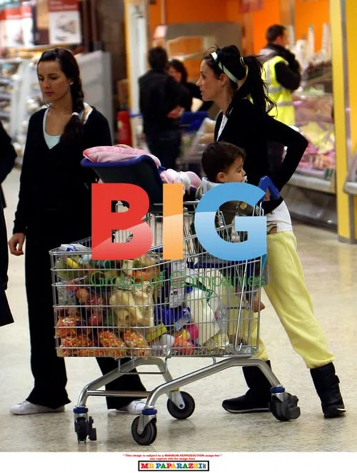 Katie Price Food Shopping with Kids