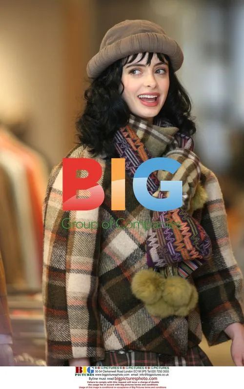 Krysten Ritter shopping during 'Confessions of a Shopaholic' filming