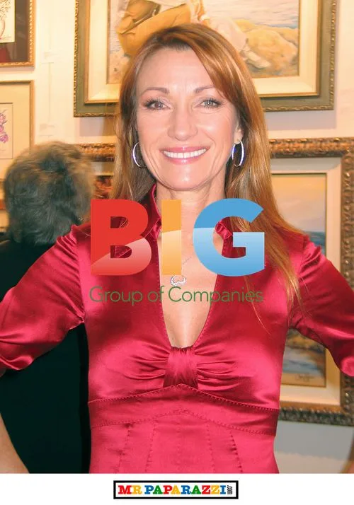 Jane Seymour Sells Portraits at Art Expo