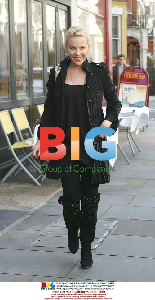 Kylie Minogue's Lunch and Shopping
