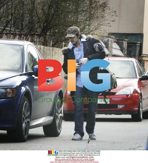 Swedish prince drives eco-friendly car