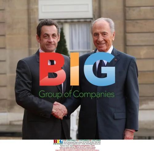 Sarkozy and Peres Meet at Elysée Palace