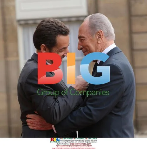 Sarkozy Meets Peres in Paris