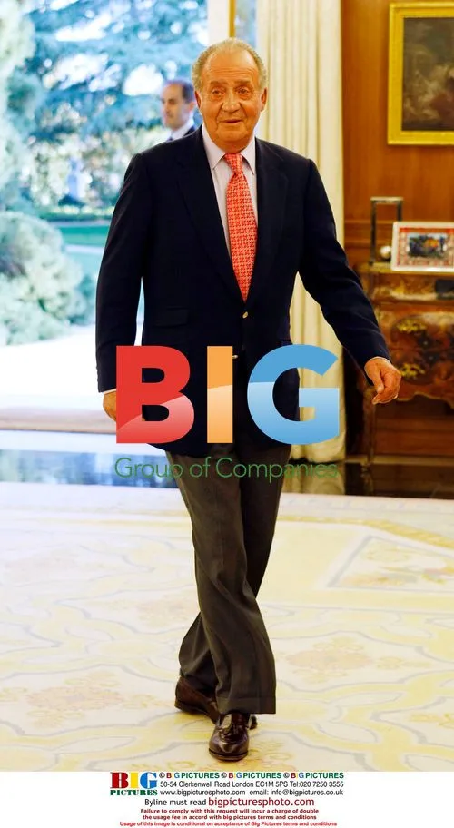 King Juan Carlos Receives Real Zaragoza Football Club