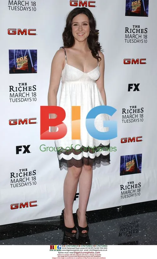 Shannon Marie Woodward at "The Riches" Season 2 Premiere