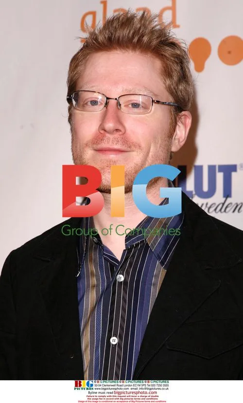 Celebs Arrive at GLAAD Media Awards