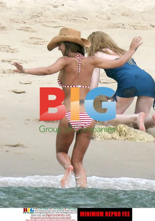 Cheryl Cole Parties with Girls Aloud in Thailand