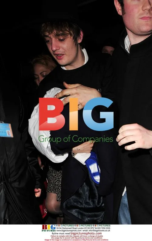 Pete Doherty Performs in London