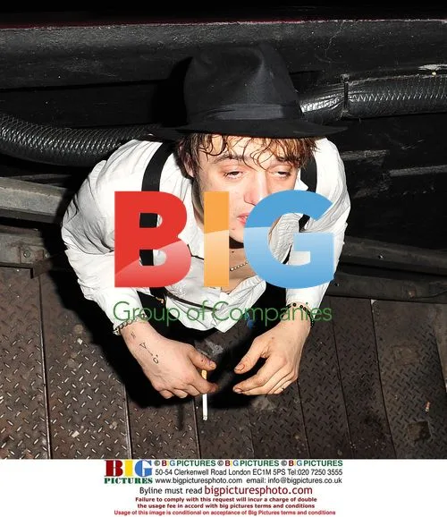 Pete Doherty Performs at Acoustic Room in Kilburn
