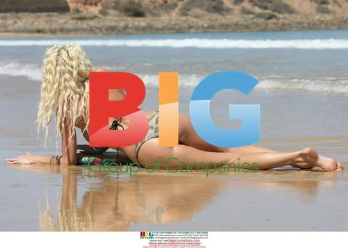 Glamour model Emma B with boyfriend in Adelaide