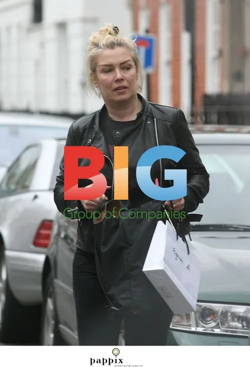 Kim Wilde Spotted Shopping in Covent Garden