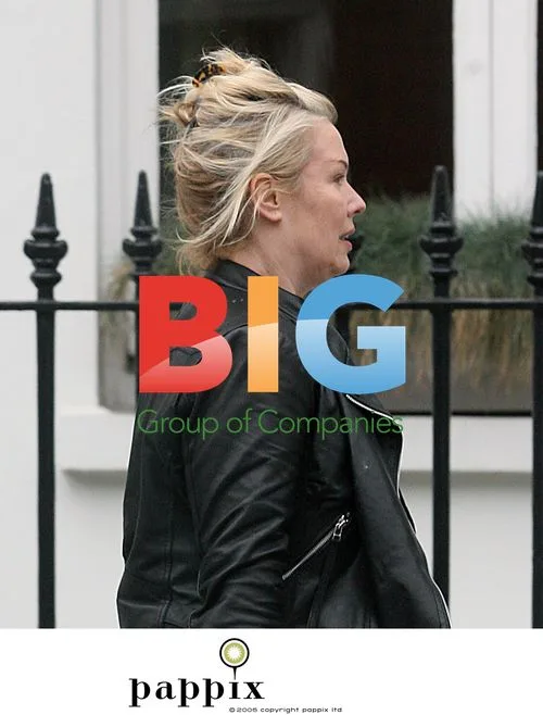 Kim Wilde Shopping in Covent Garden