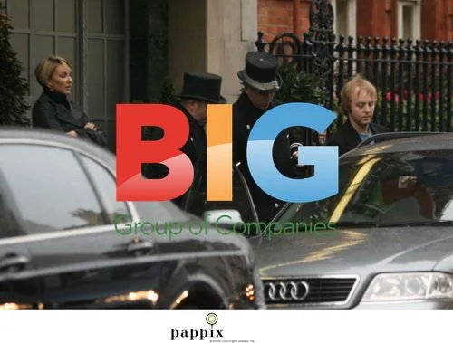James McCartney Spotted with Girlfriend