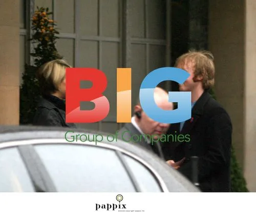 James McCartney with Girlfriend