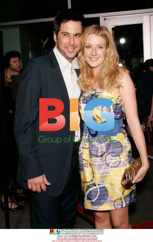 JONATHAN SILVERMAN & JENNIFER FINNIGAN at 'Run Fat Boy Run' LA Premiere