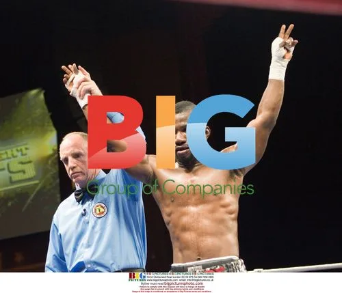 Albert Onolonose wins middleweight bout