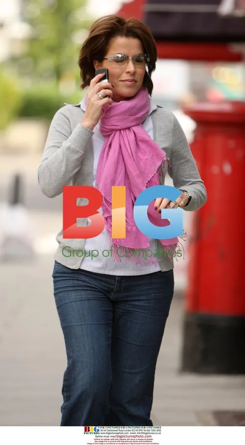 Pregnant FIVE News presenter Natasha Kaplinsky