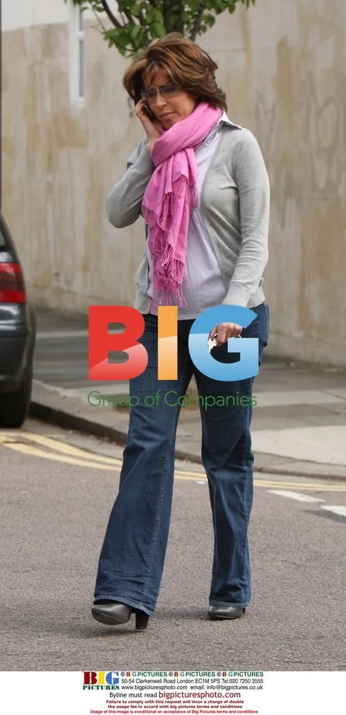 Pregnant FIVE News presenter Natasha Kaplinsky