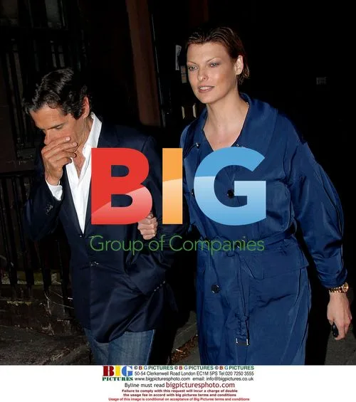 Linda Evangelista leaves Waverly Inn with boyfriend