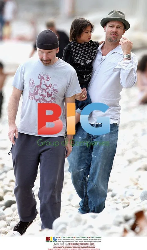 Jolie and Pitt Enjoy Family Walk