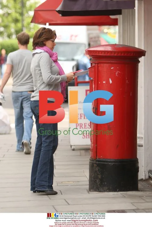 Natasha Kaplinsky Runs Errands Near Home