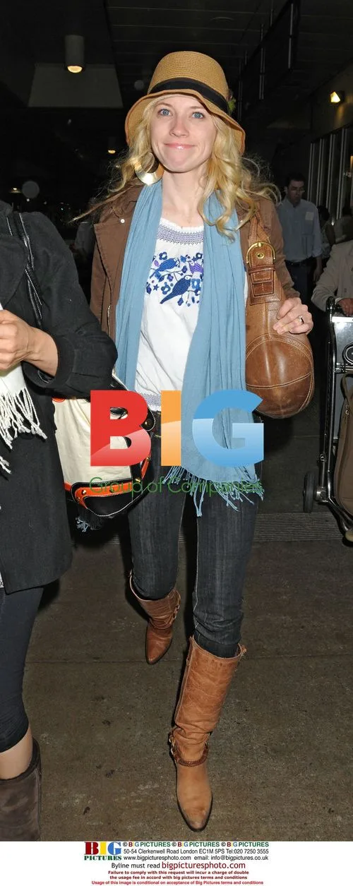 Idol Contestant Brook White Arrives at LAX