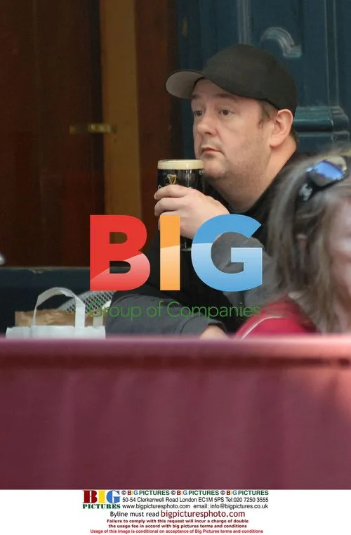 Comedian Johnny Vegas out drinking with mystery woman