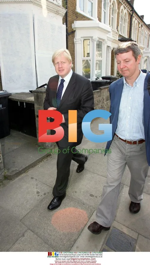 Boris Johnson plants trees in London