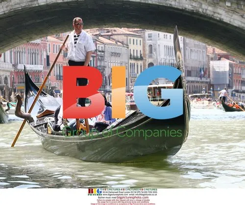 Colin Montgomerie and Wife Enjoy Gondola Ride