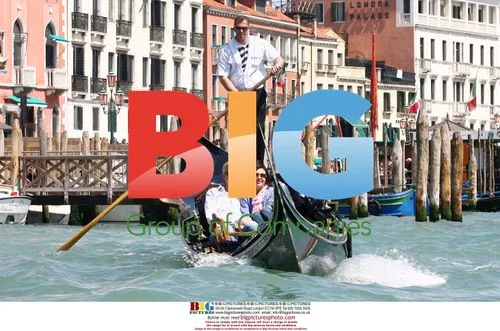 Golfer Colin Montgomerie and Wife Gaynor Honeymoon in Venice