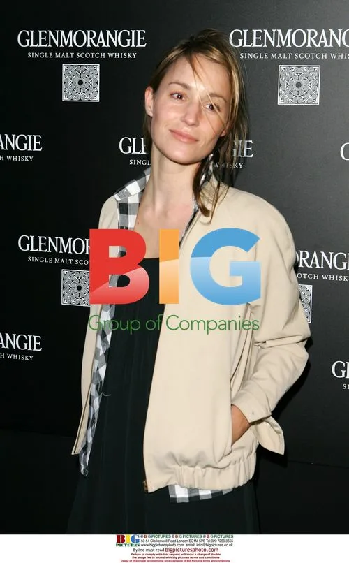 Poppy de Villeneuve at Glenmorangie 5 Senses exhibition