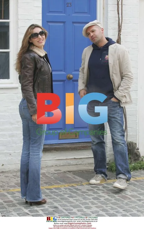 Kelly Brook and Billy Zane in Notting Hill