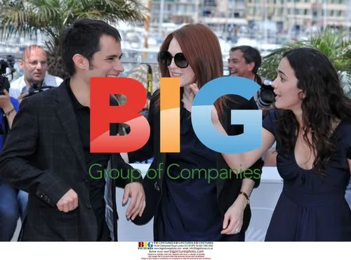 Julianne Moore, Gael Garcia Bernal and Alice Braga at "Blindness" Photocall