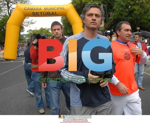 Jose Mourinho starts half marathon