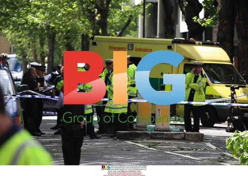 London Bus Crashes Into Tree, 1 Dead
