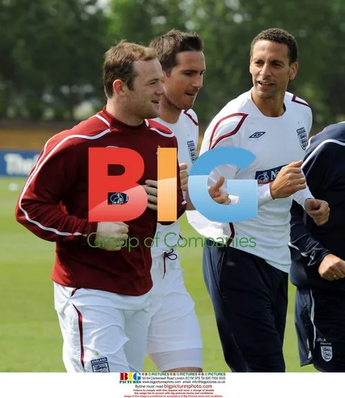 Wayne Rooney, Rio Ferdinand, Frank Lampard at England training