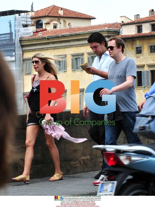 Tom Parker Bowles and Wife Dine in Italy