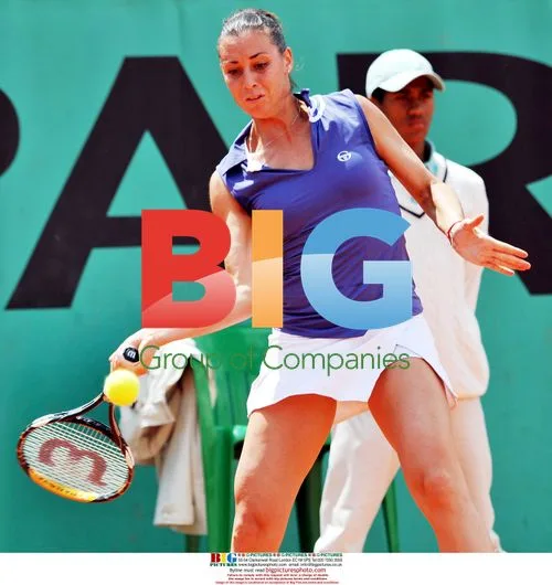 Flavia Pennetta Wins 1st Round at French Open