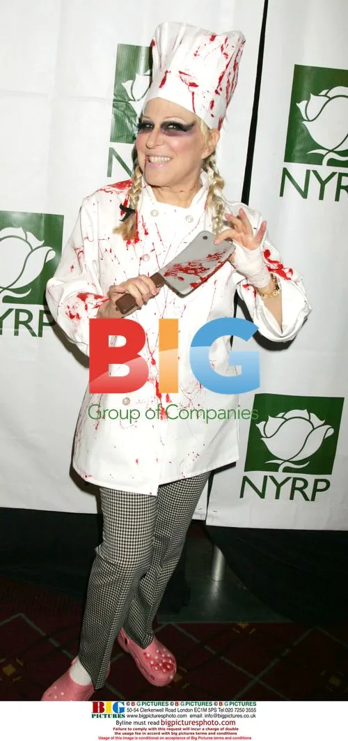 Bette Midler attends Hulaween Gala 2008