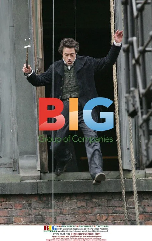 Robert Downey Jnr on Sherlock Holmes set