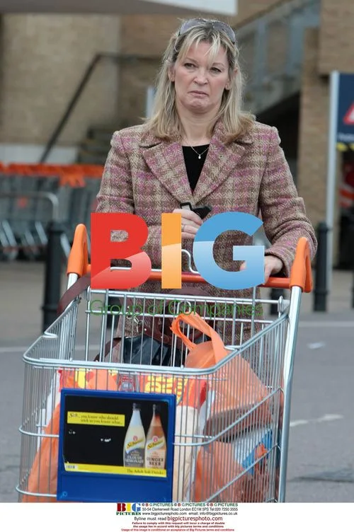 Gillian Taylforth Shopping for Wine