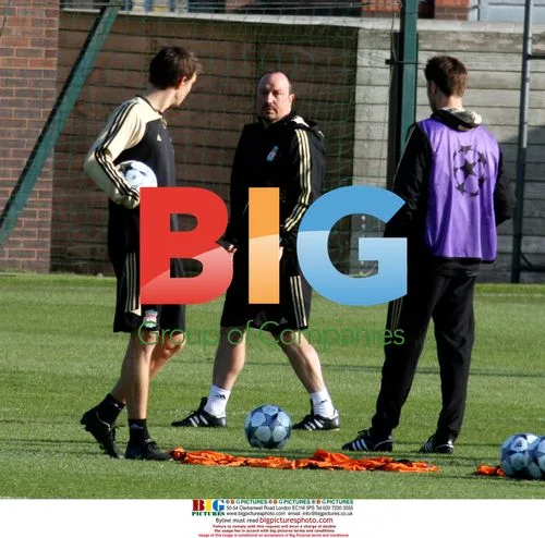 Liverpool players train ahead of Champions League match