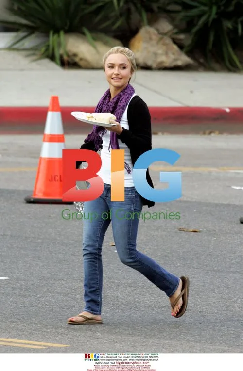 Hayden Panettiere on "Heroes" set