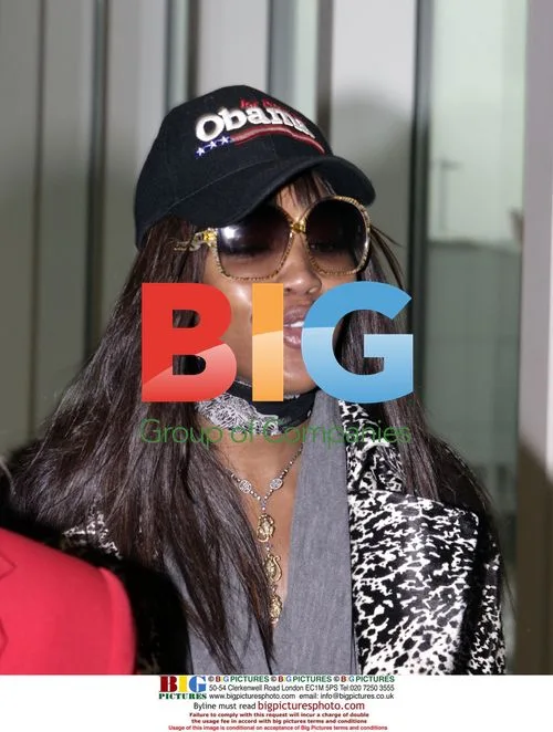 Naomi Campbell supports Obama at Heathrow