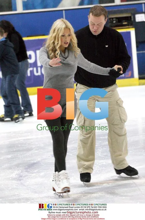 Melinda Messenger on ice for 'Dancing On Ice'