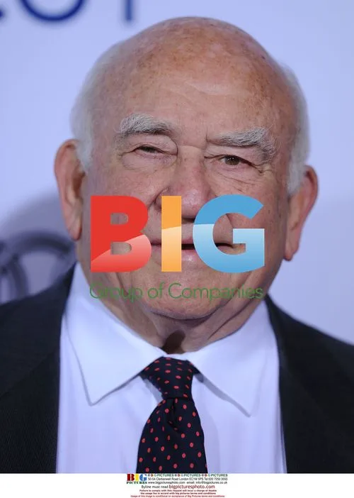 Edward Asner at 'Defiance' Premiere